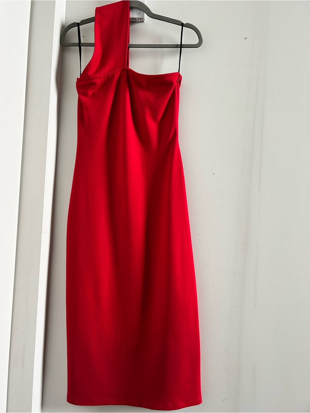 MARCELLA NY splendid Red One-Shoulder Sheath Dress. Lux material.